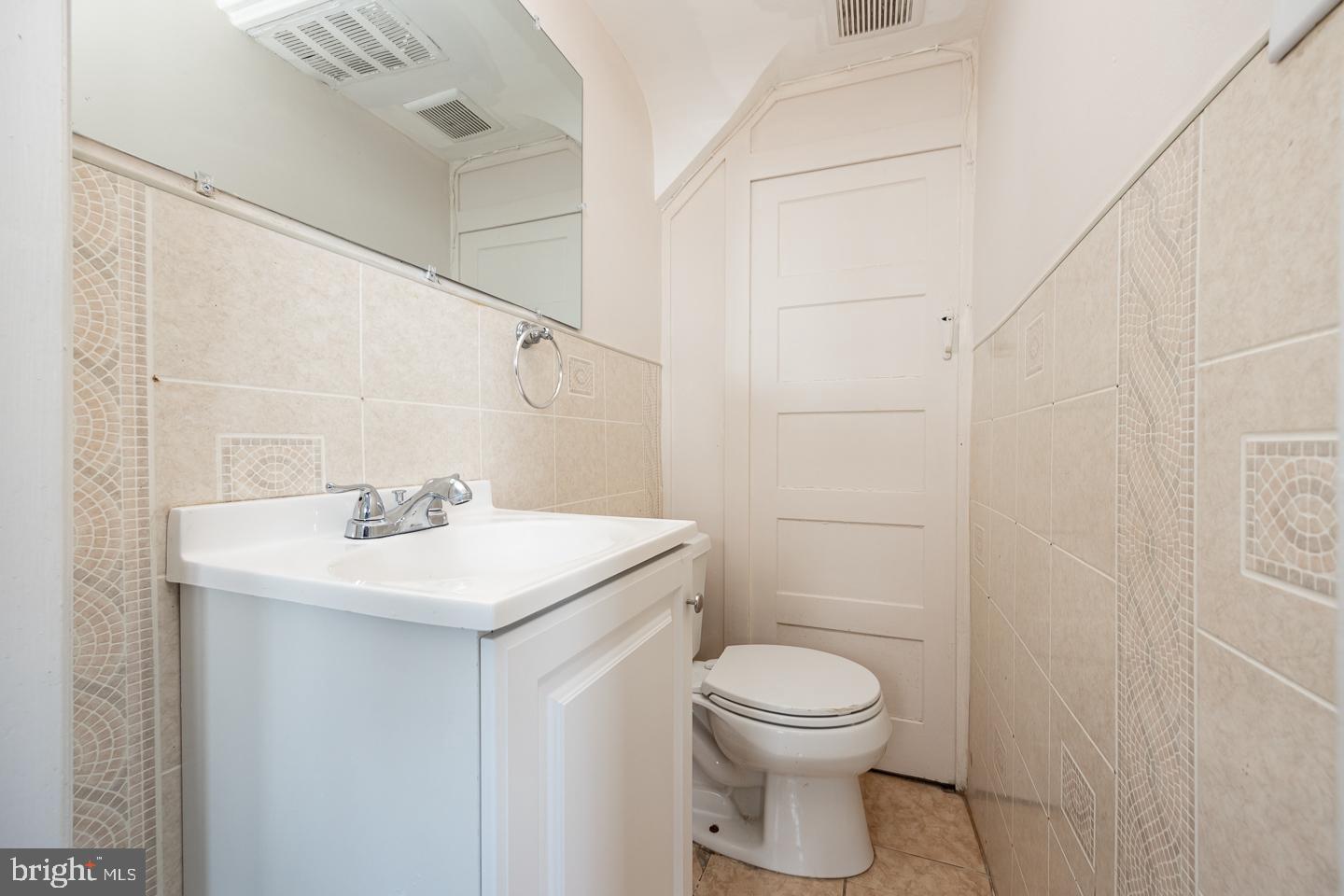 7 Ardsley Road Upper Darby, PA 19082 - Photo 13 of 29