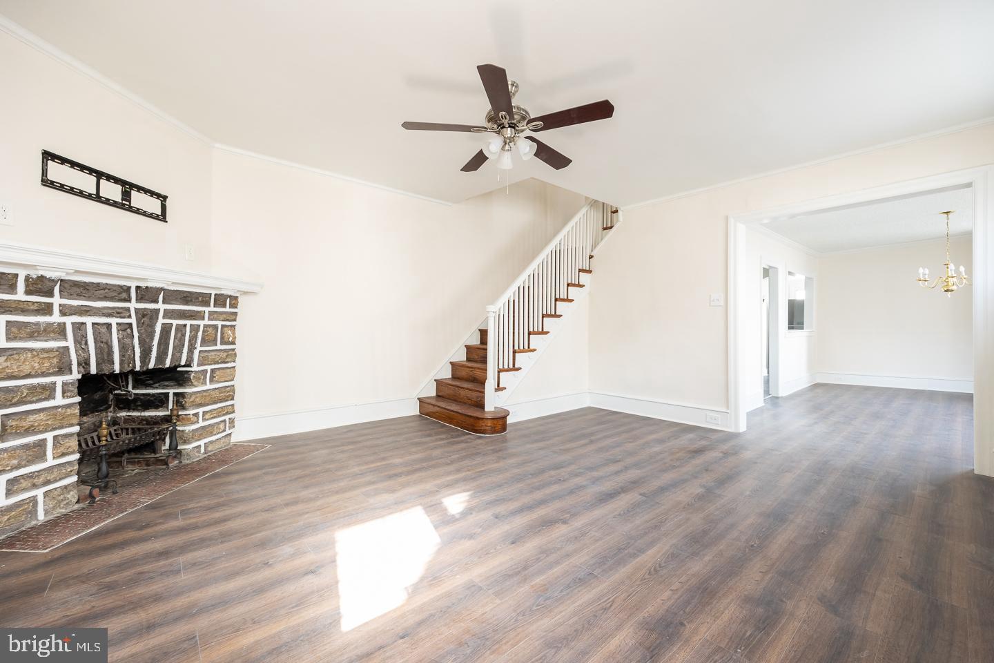 7 Ardsley Road Upper Darby, PA 19082 - Photo 4 of 29