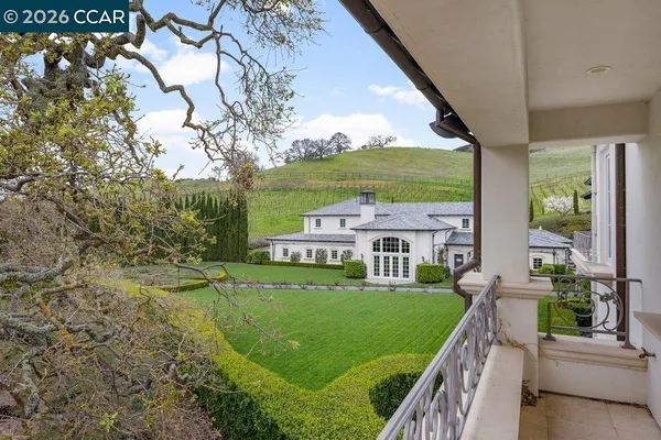 $16,500,000 | 10 Serenity Lane, Alamo, CA 94507