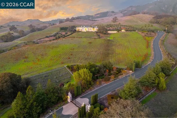 $16,500,000 | 10 Serenity Lane, Alamo, CA 94507