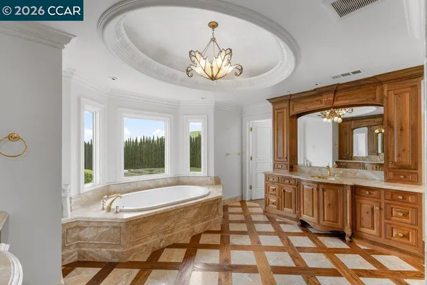 $16,500,000 | 10 Serenity Lane, Alamo, CA 94507