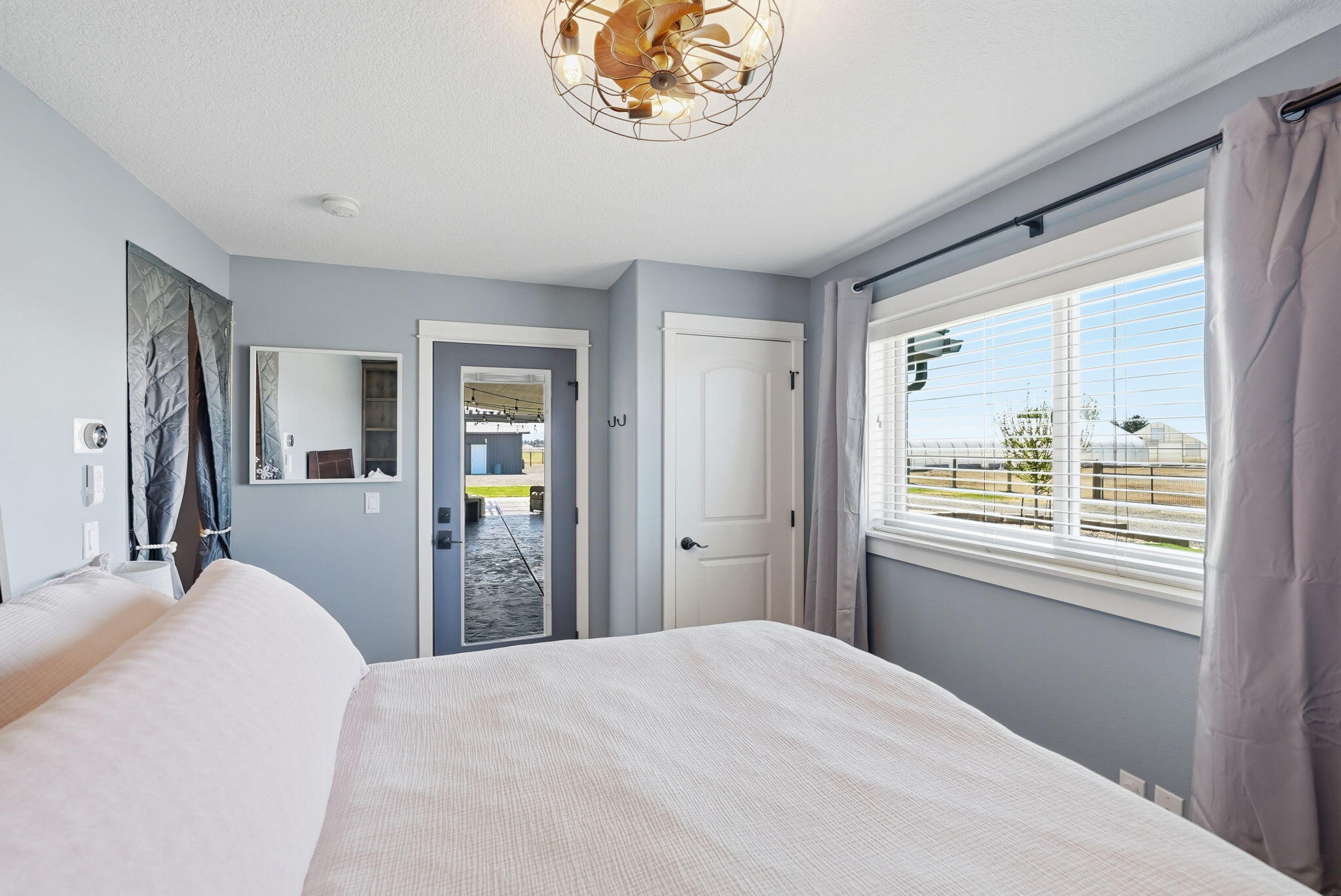 26345 Walker Road Bend, OR 97701 - Photo 34 of 98 33-web-or-mls-Riley_Visuals_059