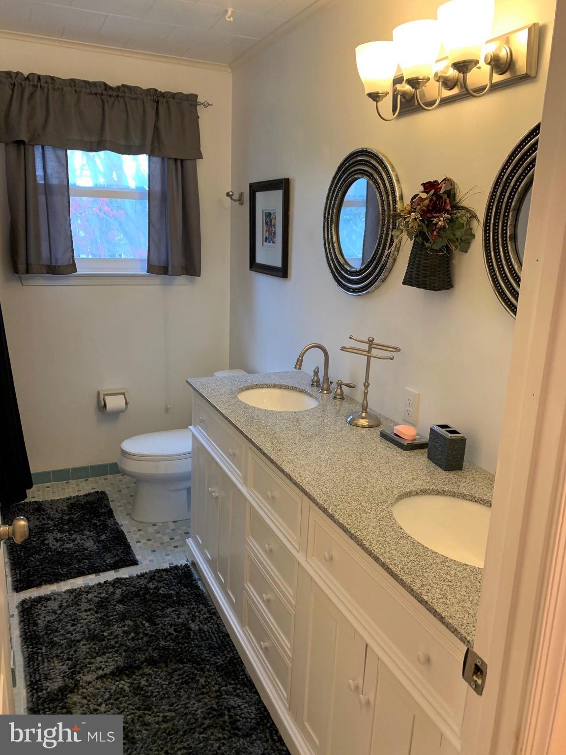 3208 Raye Road Thorndale, PA 19372 - Photo 21 of 36 Hall Bath