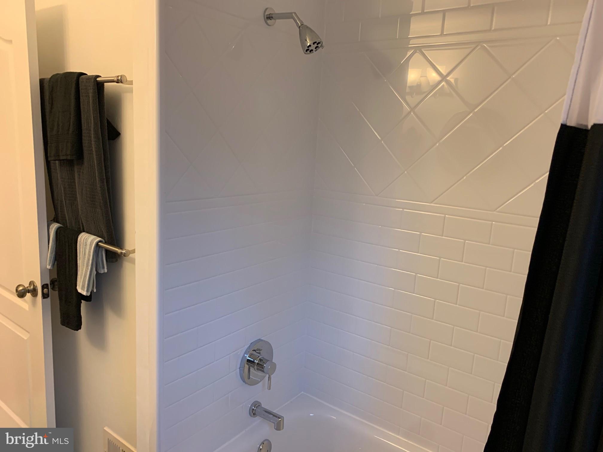 3208 Raye Road Thorndale, PA 19372 - Photo 24 of 36 Hall Bath Tub - Redone by Bathfitters