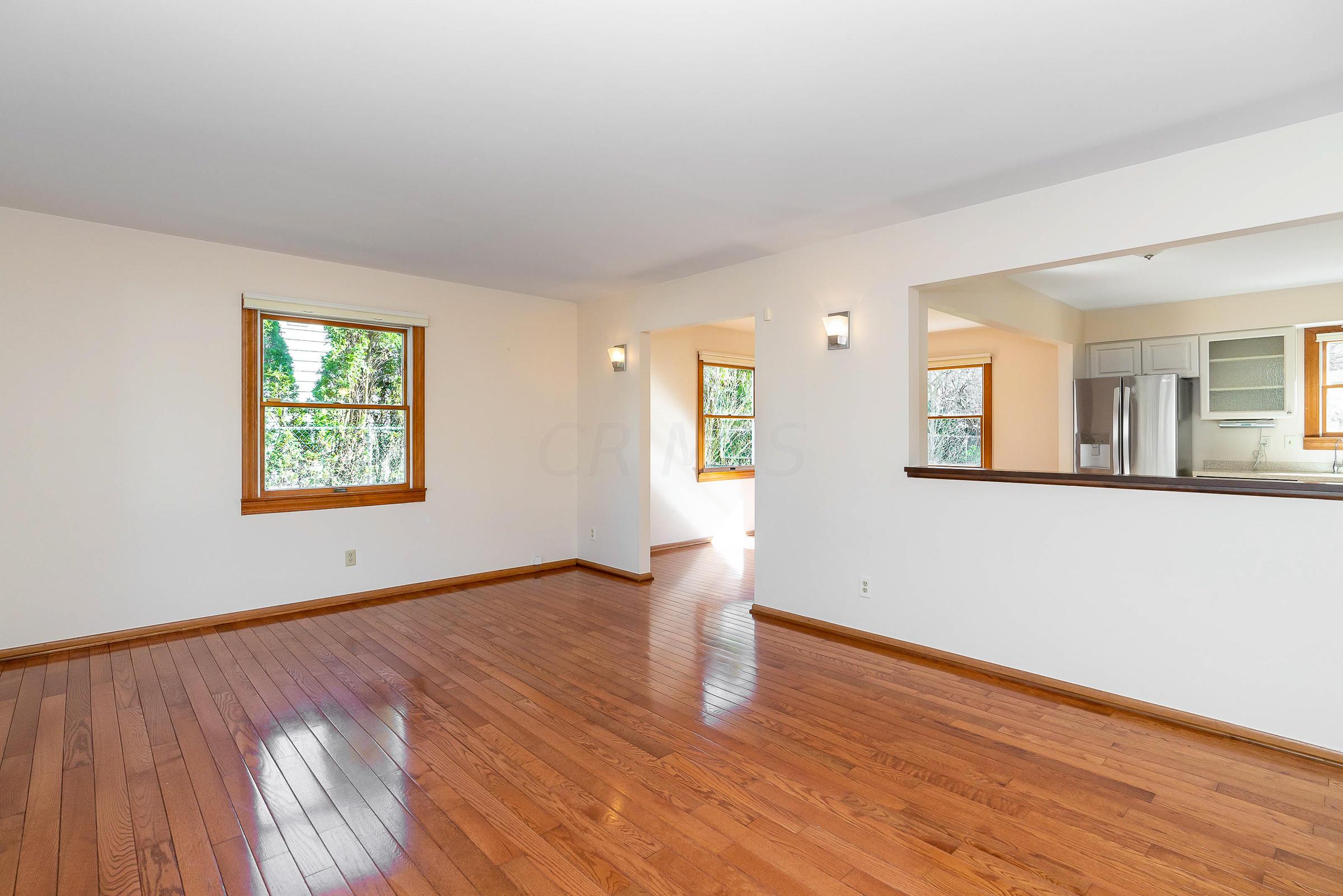 4480 Reed Road Columbus, OH 43220 - Photo 5 of 26 Gallery Image 5