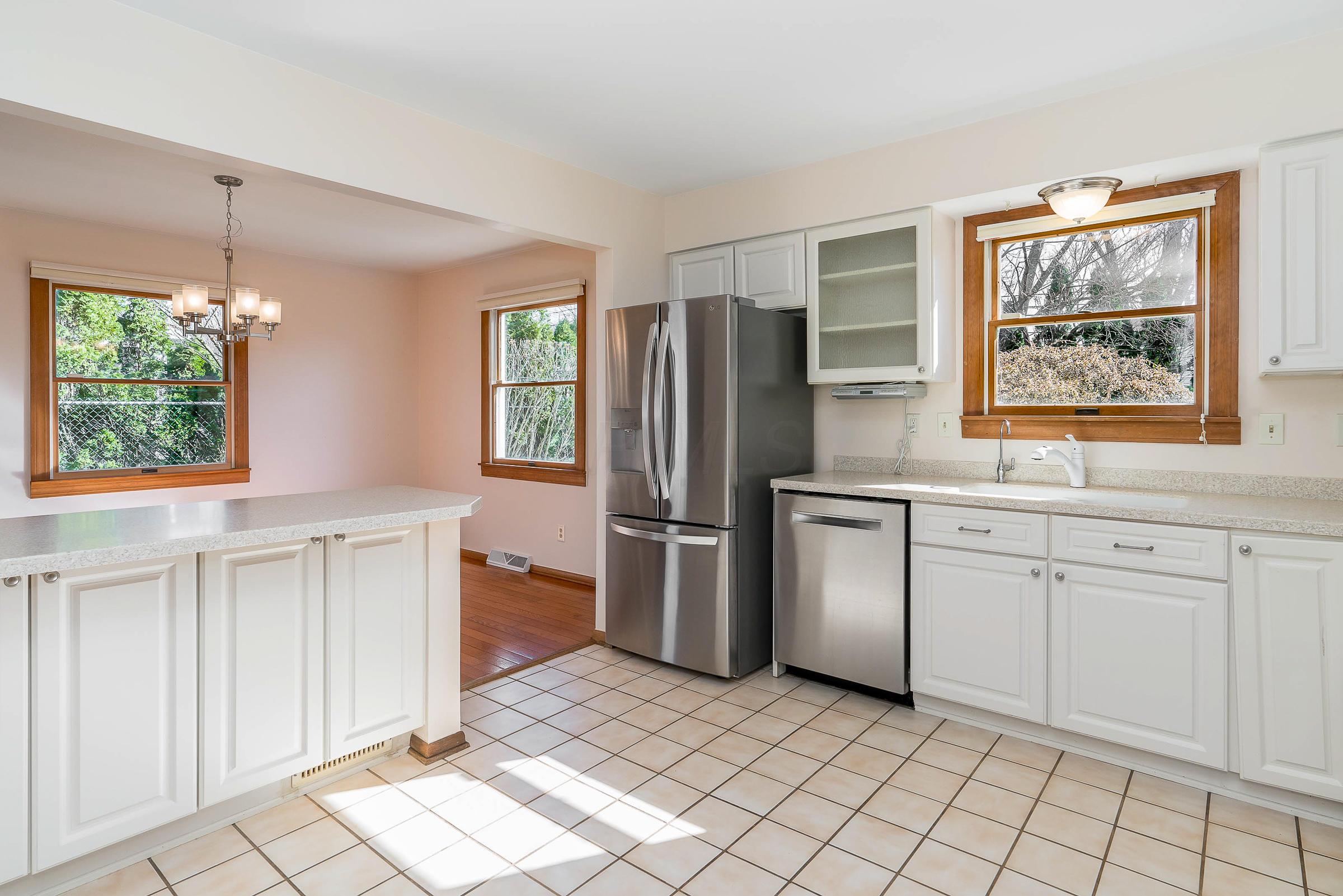 4480 Reed Road Columbus, OH 43220 - Photo 8 of 26 Gallery Image 8