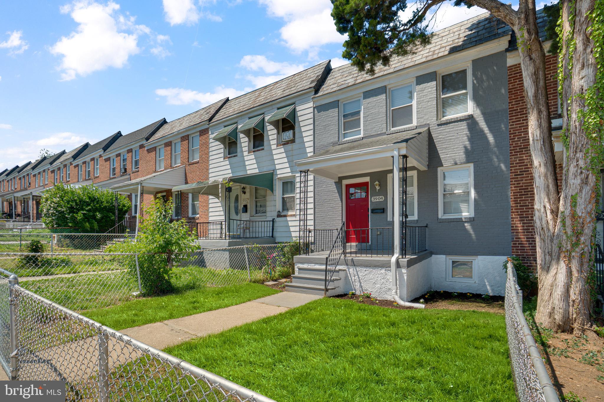 3904 Flowerton Road Baltimore, MD 21229 - Photo 3 of 29