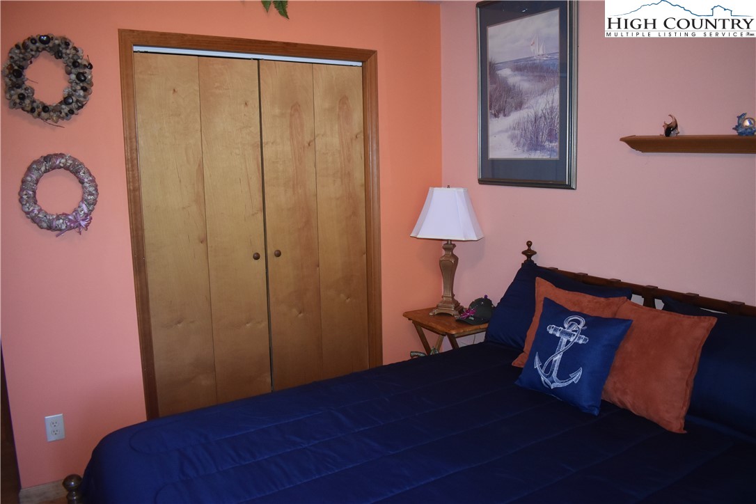 592 River Hills Road Lansing, NC 28643 - Photo 29 of 36