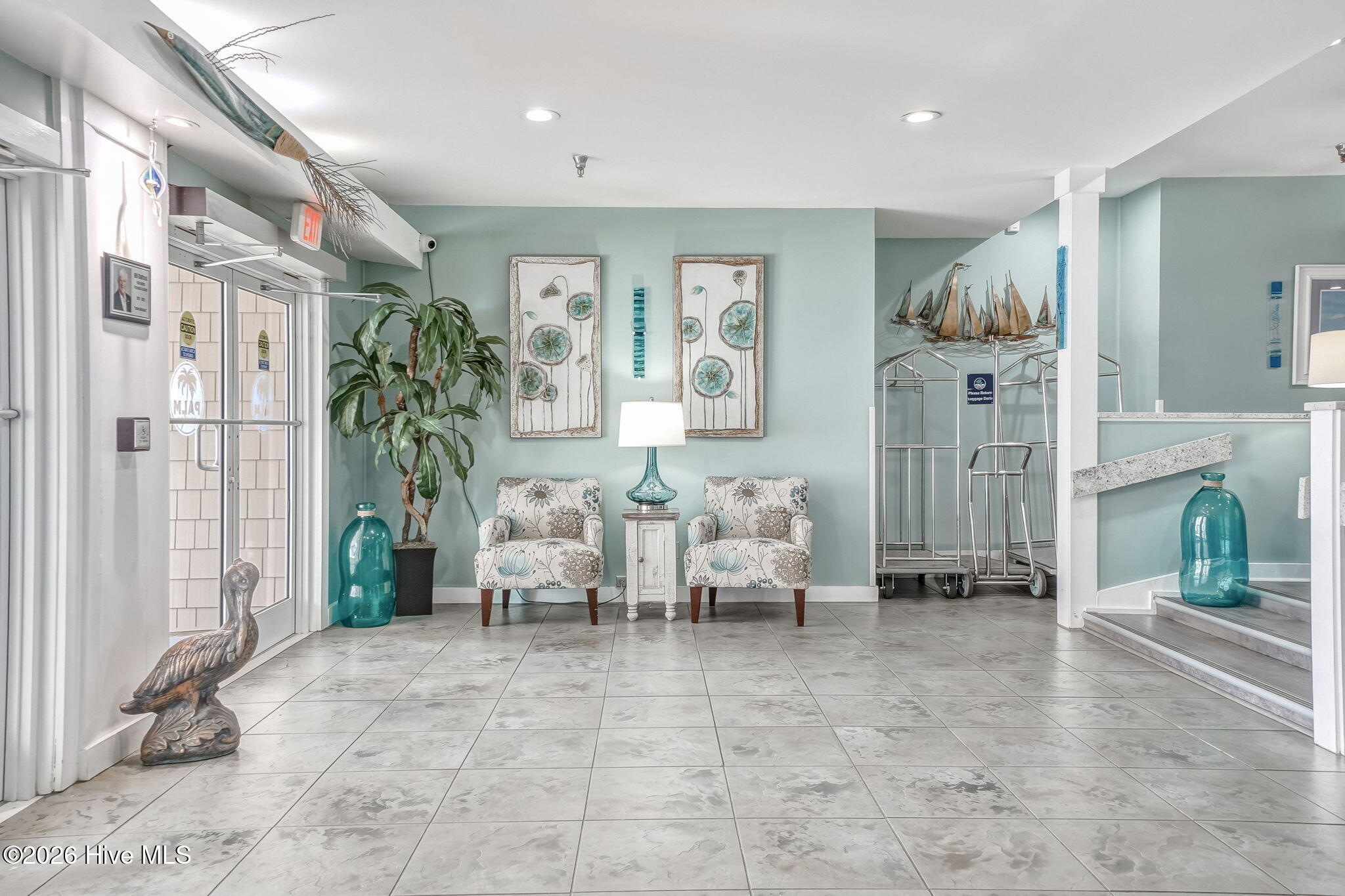 602 West Fort Macon Road, Unit 232 Atlantic Beach, NC 28512 - Photo 17 of 36 23-web-or-mls-chadwick-visuals-palm-suit