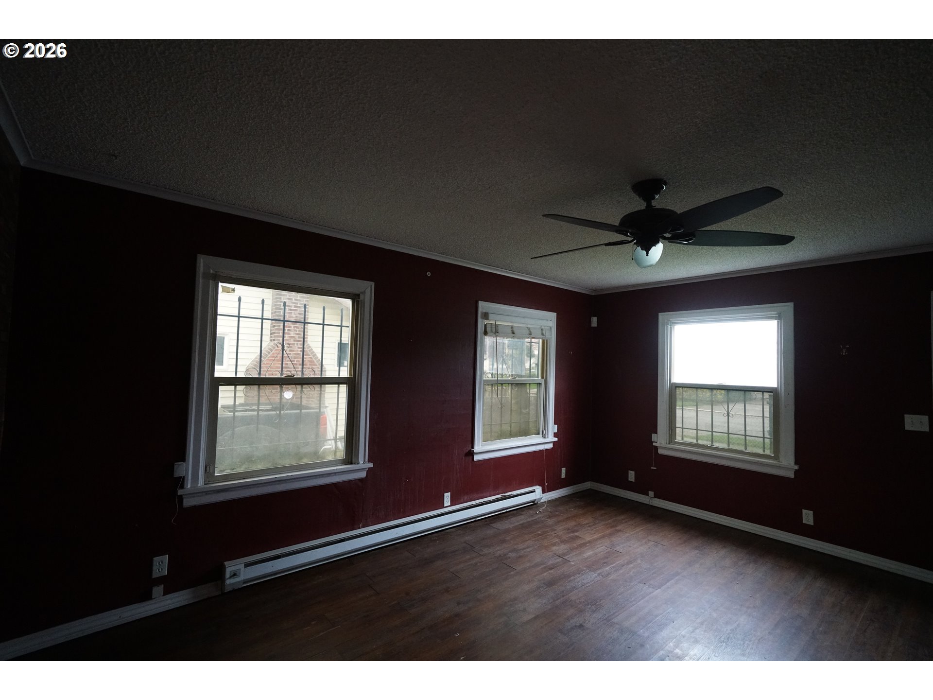 446 20th Avenue Longview, WA 98632 - Photo 6 of 28