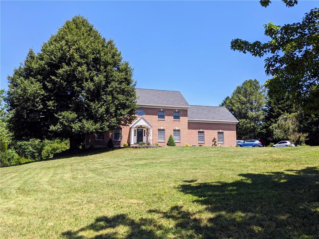 365 Winter Springs Road Nazareth, PA 18064 - Photo 3 of 44