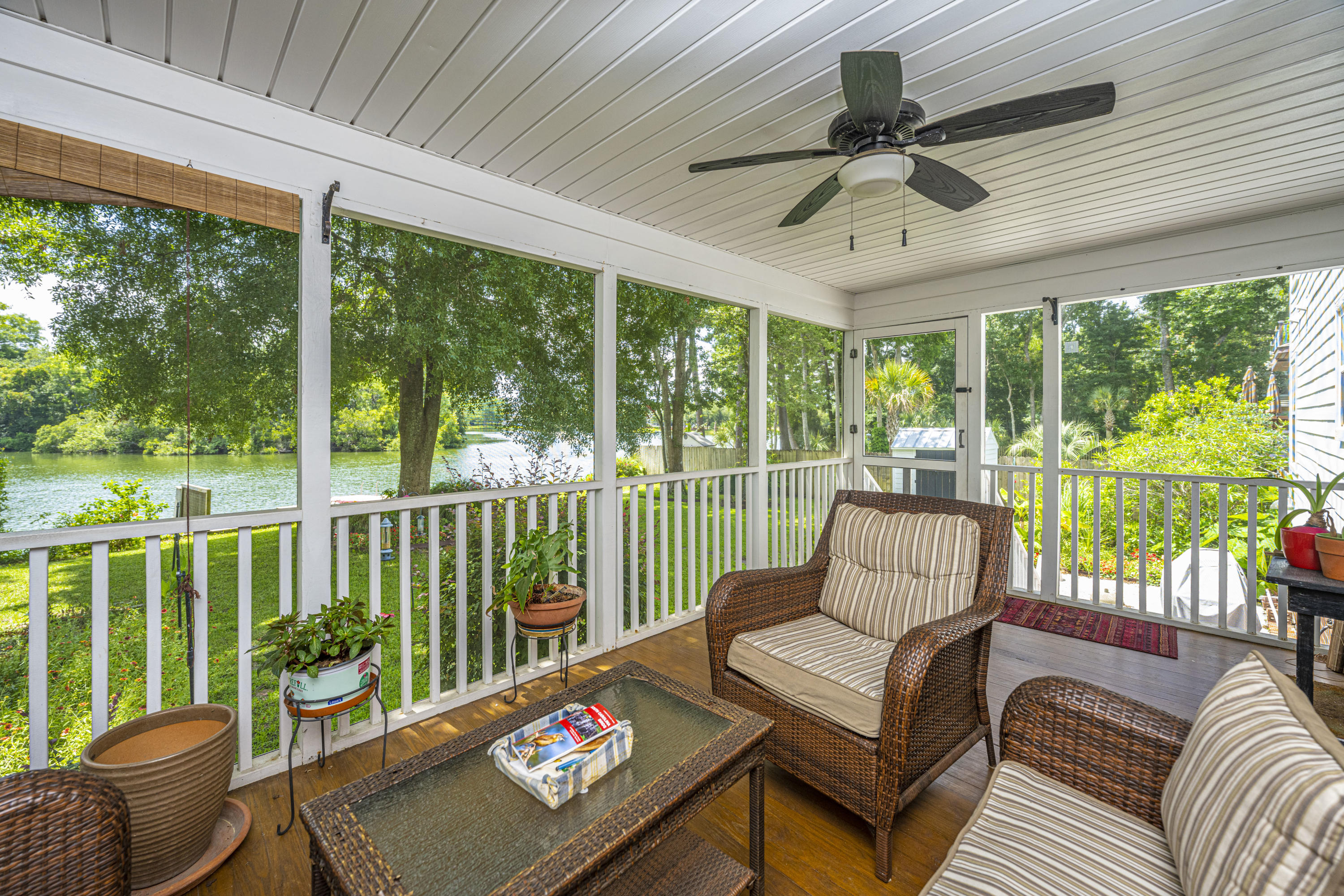 1360 Woodlock Road Mount Pleasant, SC 29464 - Photo 3 of 21 1360WoodlockRd34
