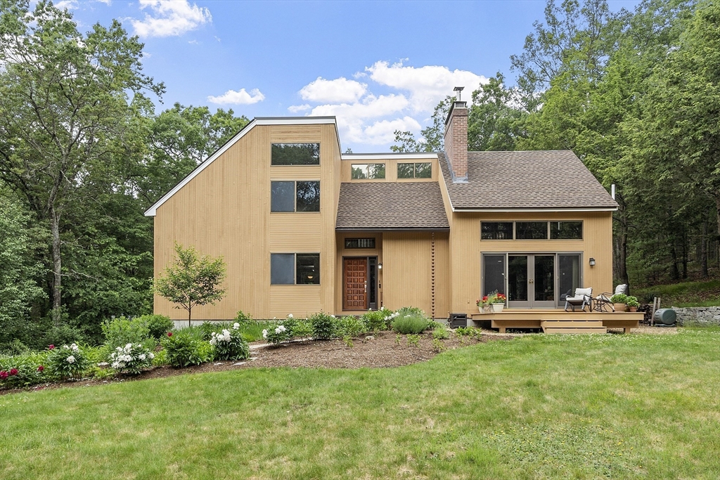 29 Oak Knoll Road Carlisle, MA 01741 - Photo 1 of 42