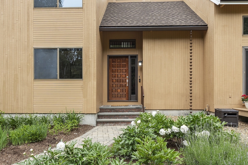 29 Oak Knoll Road Carlisle, MA 01741 - Photo 3 of 42