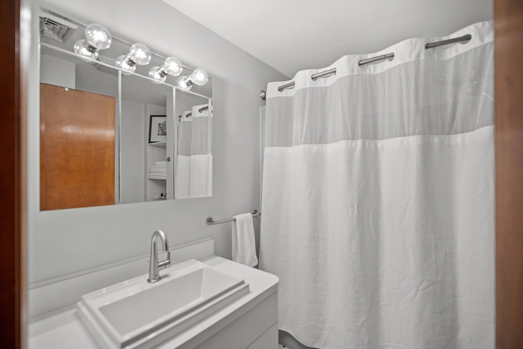 29 Oak Knoll Road Carlisle, MA 01741 - Photo 33 of 42