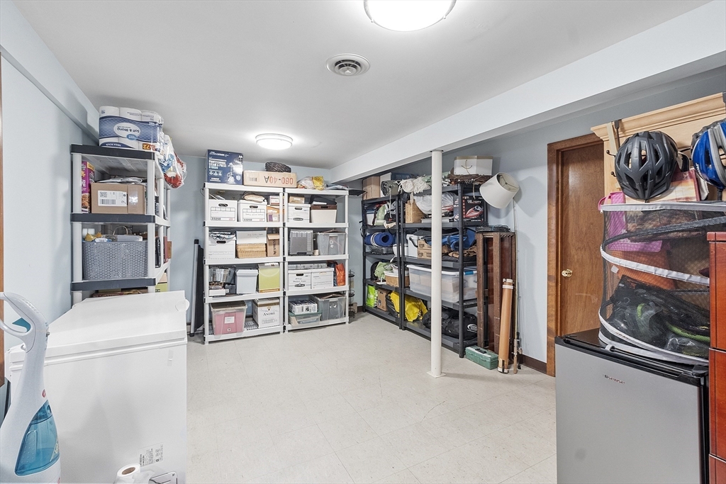 29 Oak Knoll Road Carlisle, MA 01741 - Photo 36 of 42