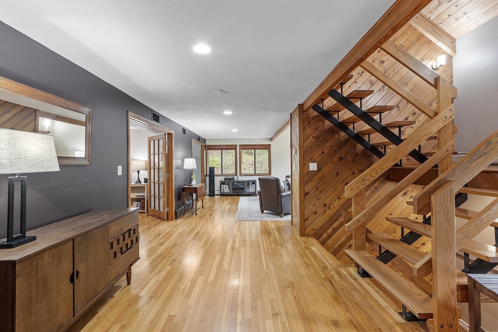 29 Oak Knoll Road Carlisle, MA 01741 - Photo 10 of 42