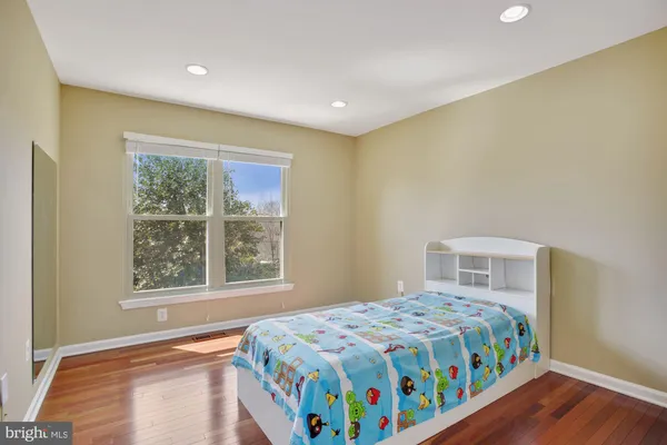 $4,250 | 13160 Ruby Lace Court, Herndon, VA 20171