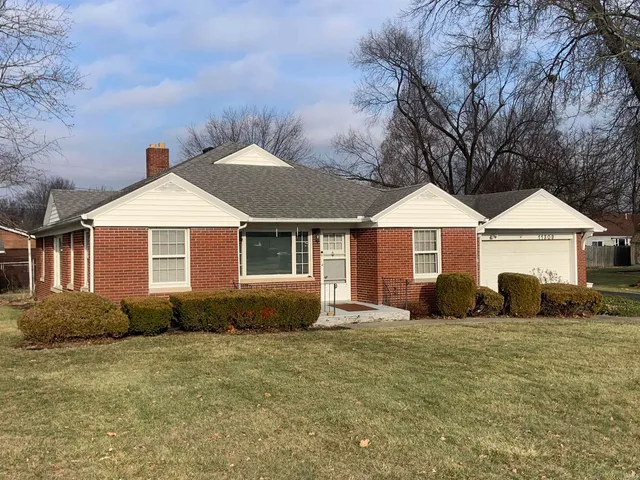 11309 Grabill Road, Leo, IN 46765