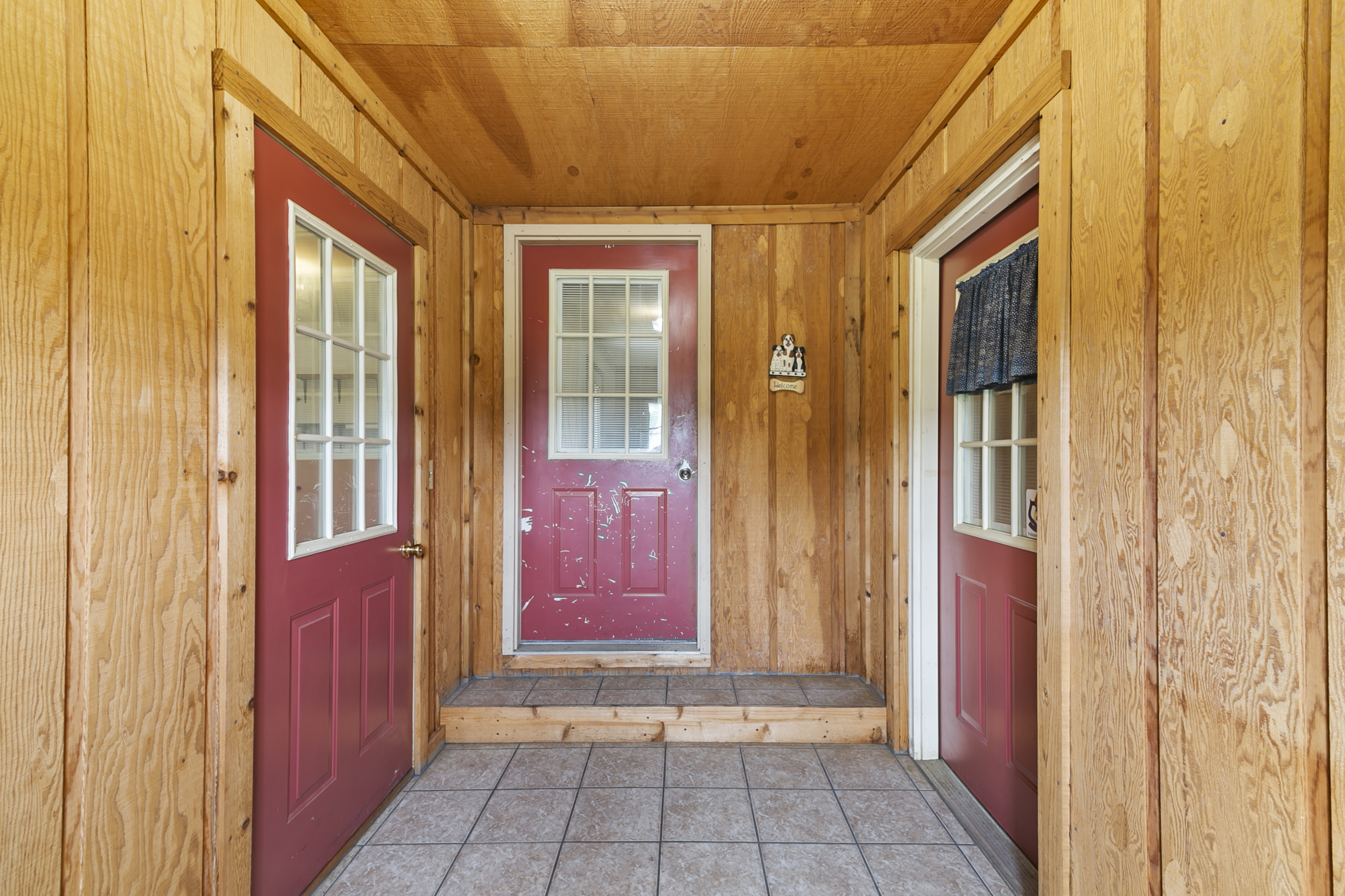 825 South Broadway Street Pendleton, IN 46064 - Photo 23 of 35