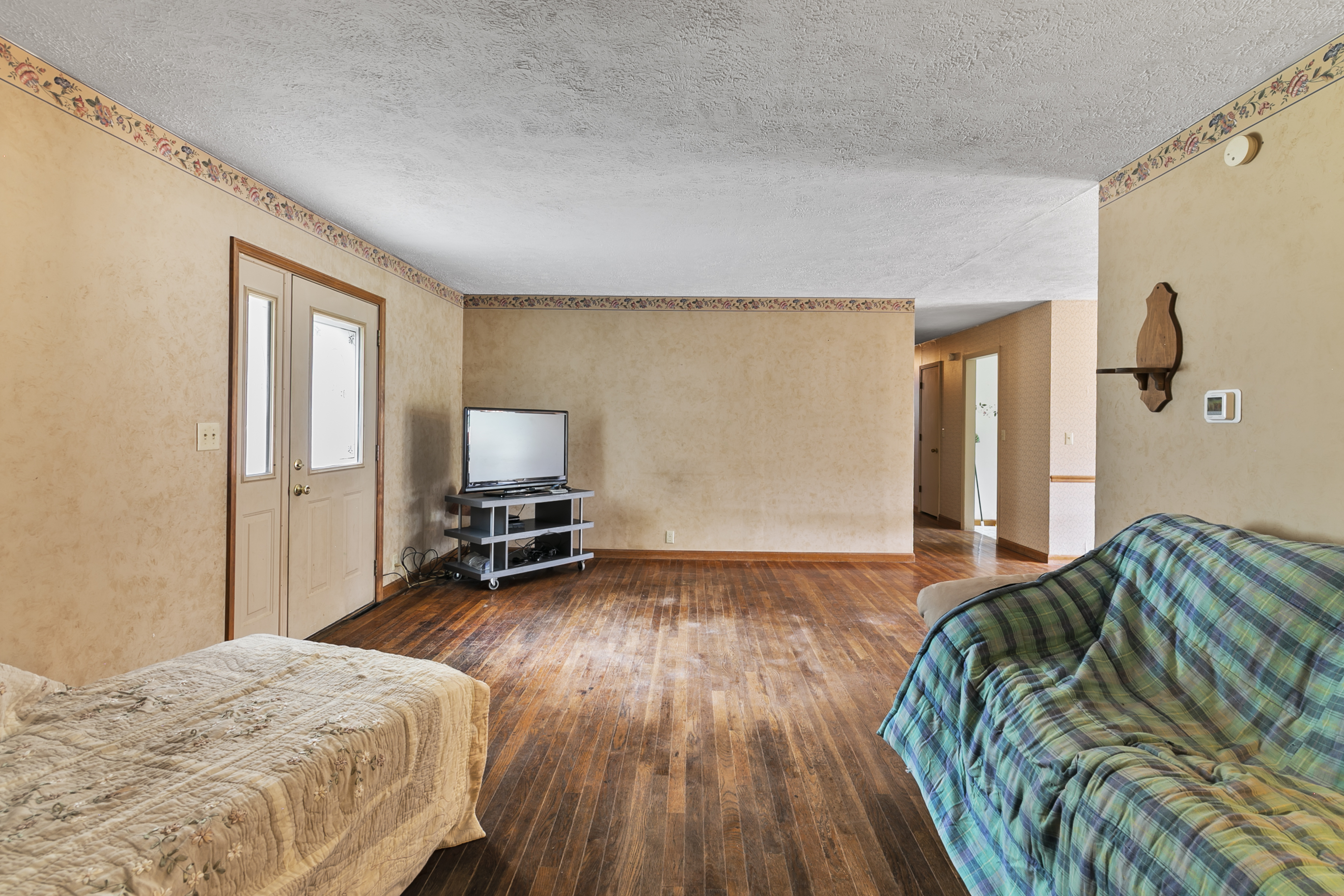 825 South Broadway Street Pendleton, IN 46064 - Photo 9 of 35