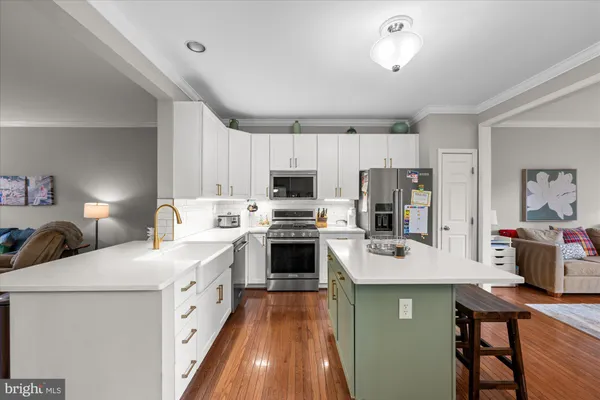 $4,600 | 5076 Grimm Drive, Alexandria, VA 22304