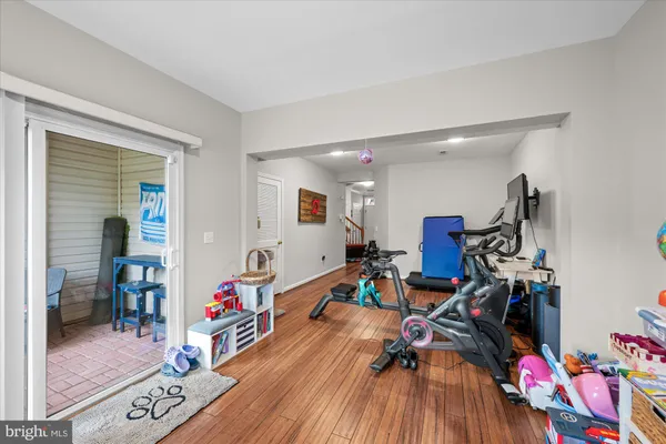 $4,600 | 5076 Grimm Drive, Alexandria, VA 22304