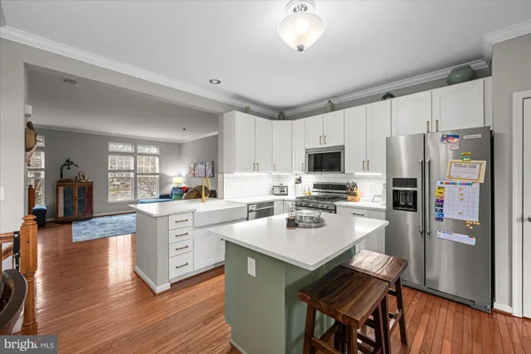 $4,600 | 5076 Grimm Drive, Alexandria, VA 22304