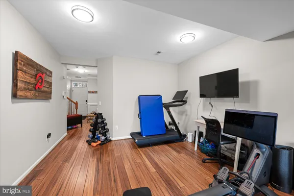 $4,600 | 5076 Grimm Drive, Alexandria, VA 22304