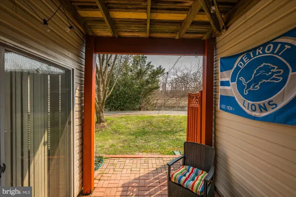 $4,600 | 5076 Grimm Drive, Alexandria, VA 22304