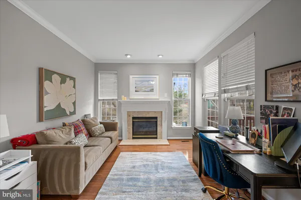 $4,600 | 5076 Grimm Drive, Alexandria, VA 22304