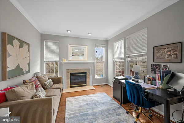 $4,600 | 5076 Grimm Drive, Alexandria, VA 22304