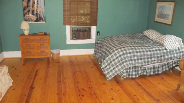 1543 Rutledge Lane Lewisburg, TN 37091 - Photo 8 of 20 a bedroom with a bed and a window