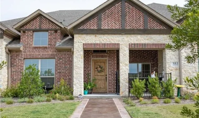 $373,000 | 883 Birds Fort Trail, Arlington, TX 76005