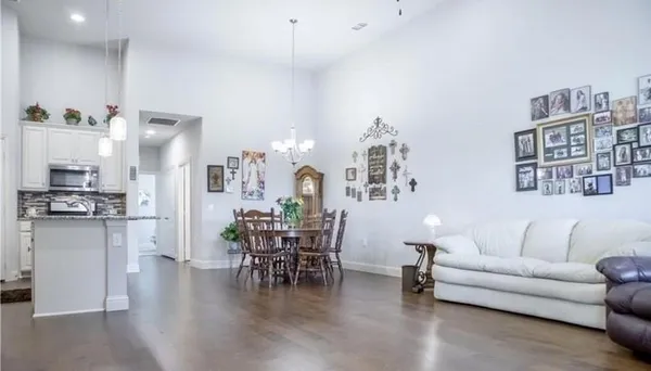 $369,000 | 883 Birds Fort Trail, Arlington, TX 76005