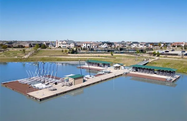 $369,000 | 883 Birds Fort Trail, Arlington, TX 76005