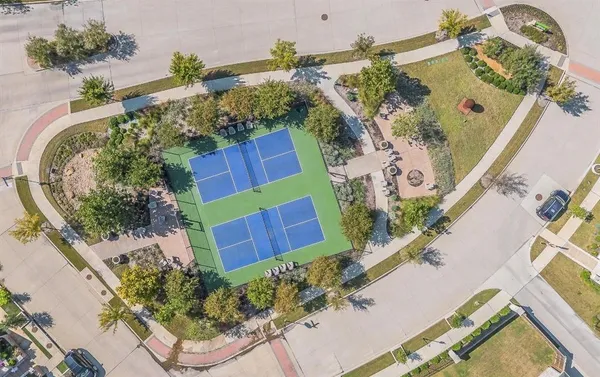 $369,000 | 883 Birds Fort Trail, Arlington, TX 76005
