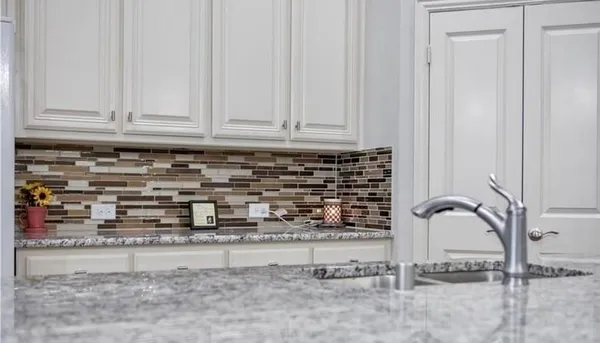 $369,000 | 883 Birds Fort Trail, Arlington, TX 76005