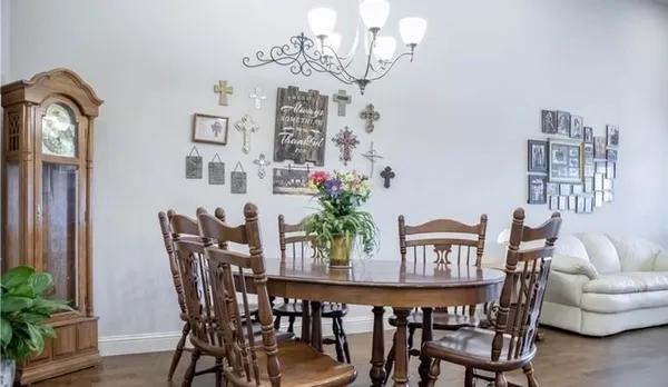 $369,000 | 883 Birds Fort Trail, Arlington, TX 76005