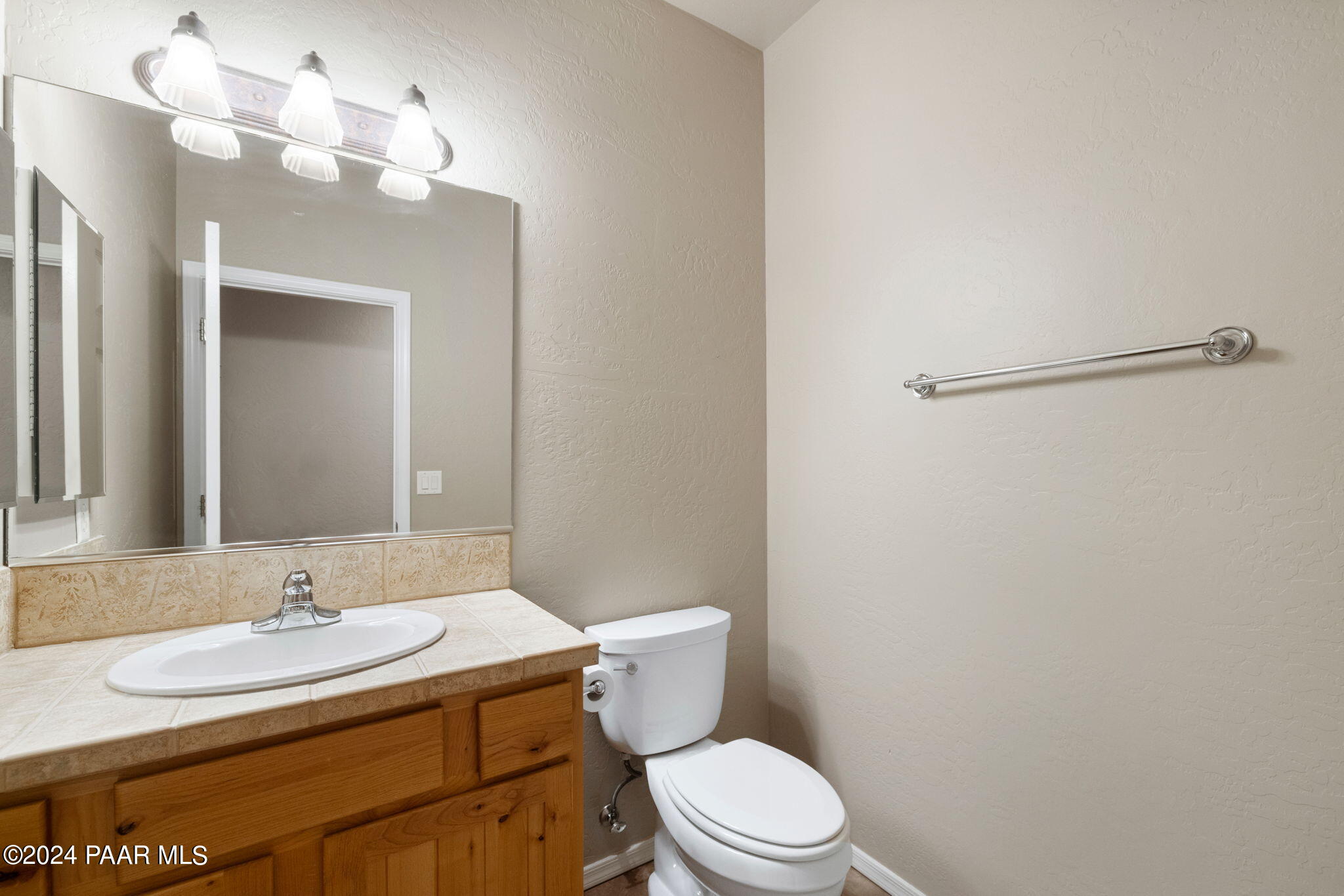 5758 Columbine Road Prescott, AZ 86305 - Photo 26 of 31 26-Bathroom 2