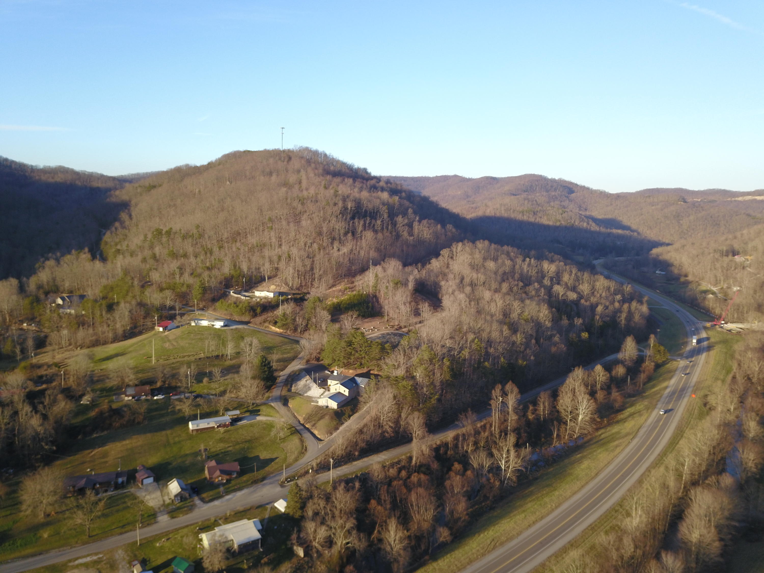 243 Morningstar Road Pioneer, TN 37847 - Photo 6 of 19 picture# 9
