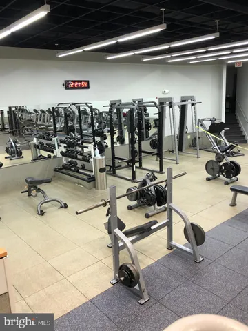 $2,000 | 1121 Arlington Boulevard, Unit 728, Arlington, VA 22209