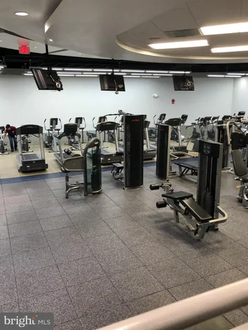 $2,000 | 1121 Arlington Boulevard, Unit 728, Arlington, VA 22209