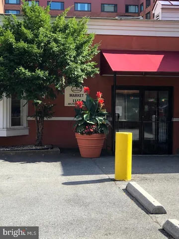 $2,000 | 1121 Arlington Boulevard, Unit 728, Arlington, VA 22209