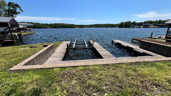 $255,000 | 2010 Port Perry Drive, Perryville, MO 63775