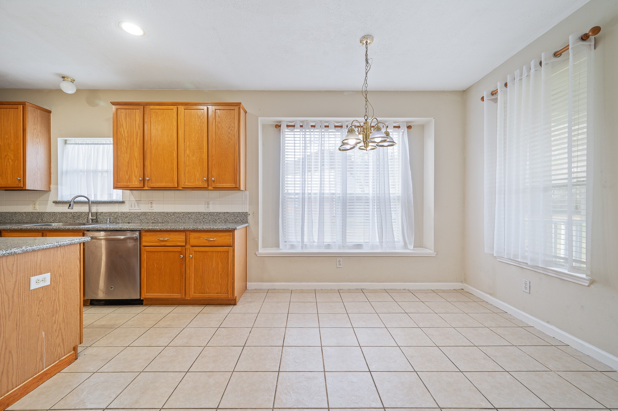 11134 Maynard Place Houston, TX 77064 - Photo 12 of 50