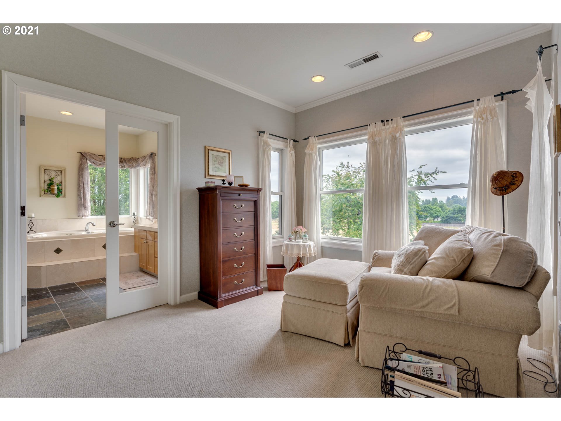 27603 Northeast 10th Avenue Ridgefield, WA 98642 - Photo 27 of 32 a living room with furniture and a large window