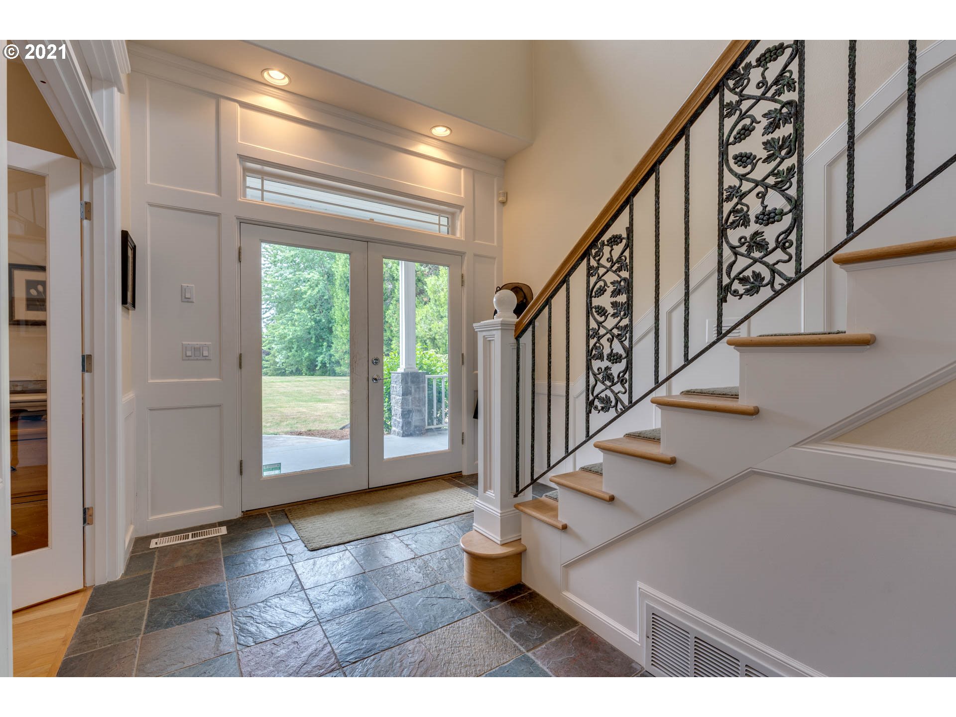 27603 Northeast 10th Avenue Ridgefield, WA 98642 - Photo 3 of 32 a view of an entryway