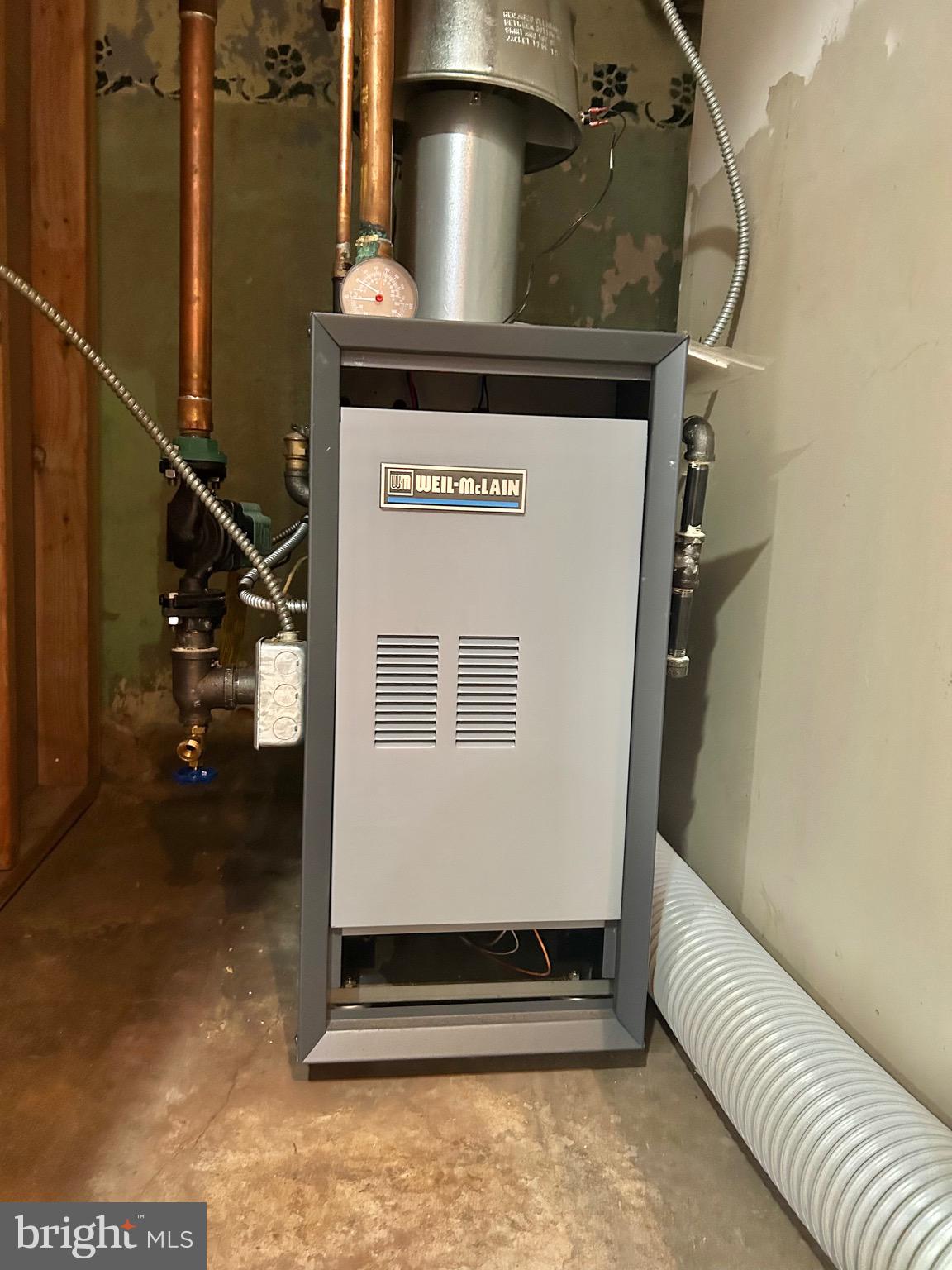 4032 Vista Street Philadelphia, PA 19136 - Photo 17 of 17 a view of entryway