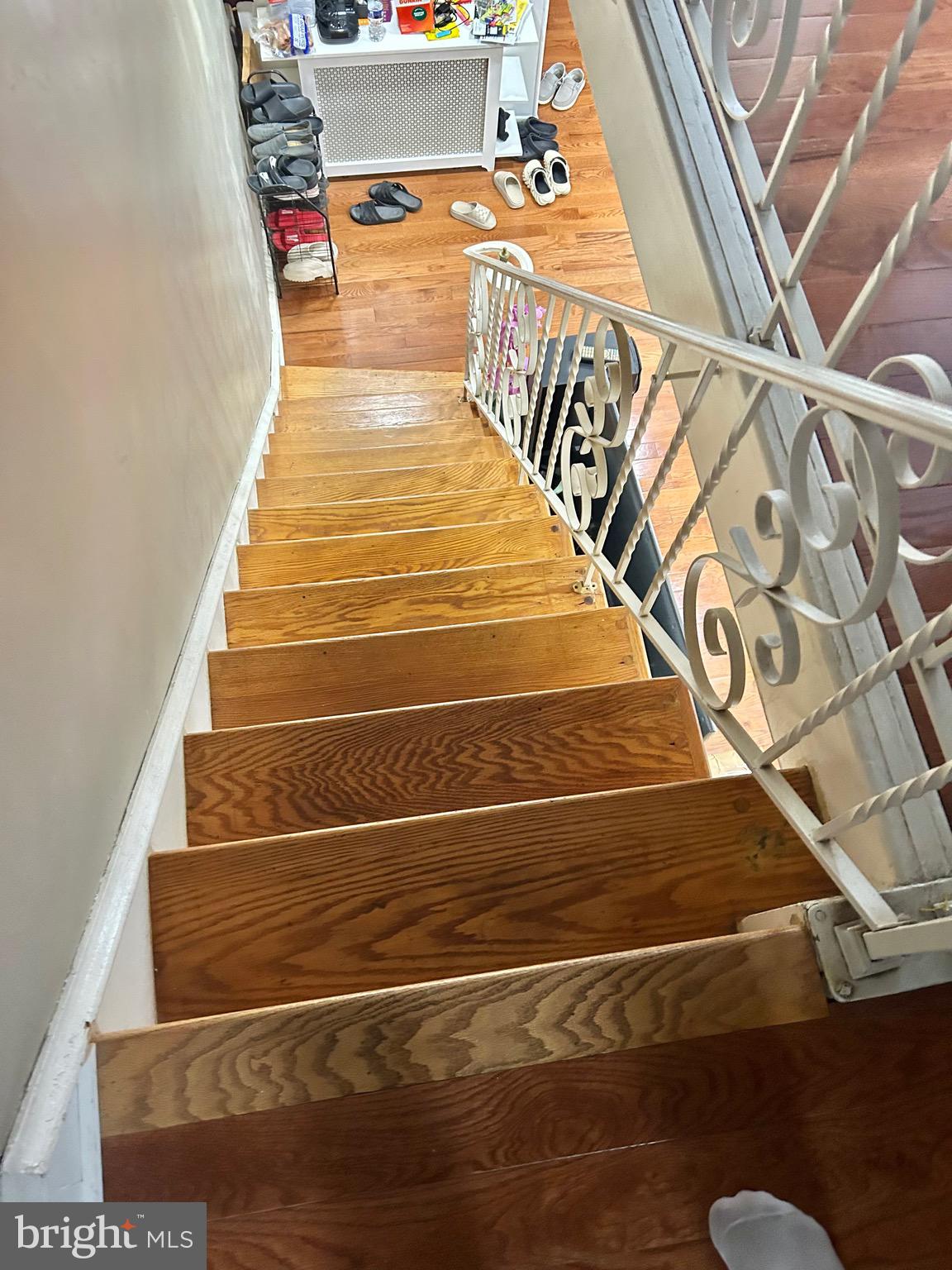 4032 Vista Street Philadelphia, PA 19136 - Photo 7 of 17 a view of entryway